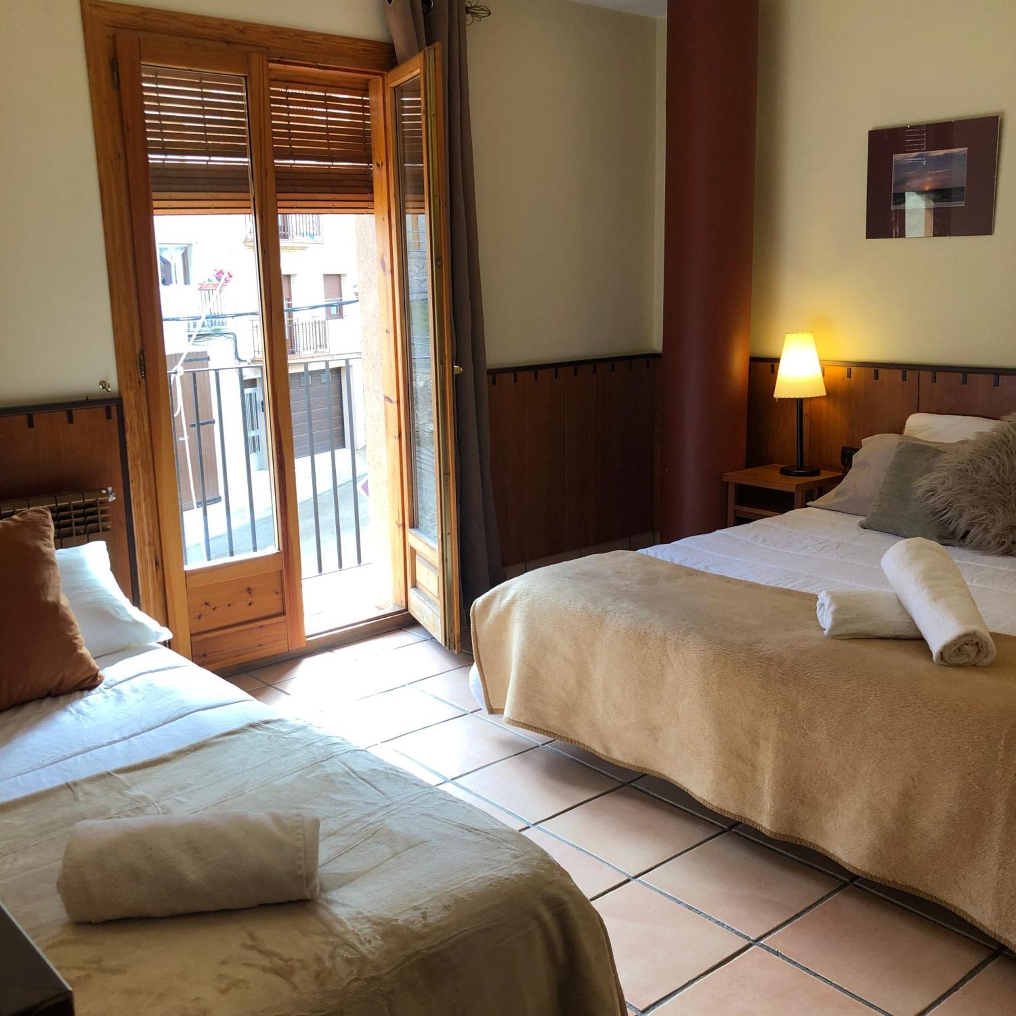 Hostal Tastavins Penarroya De Tastavins Екстер'єр фото