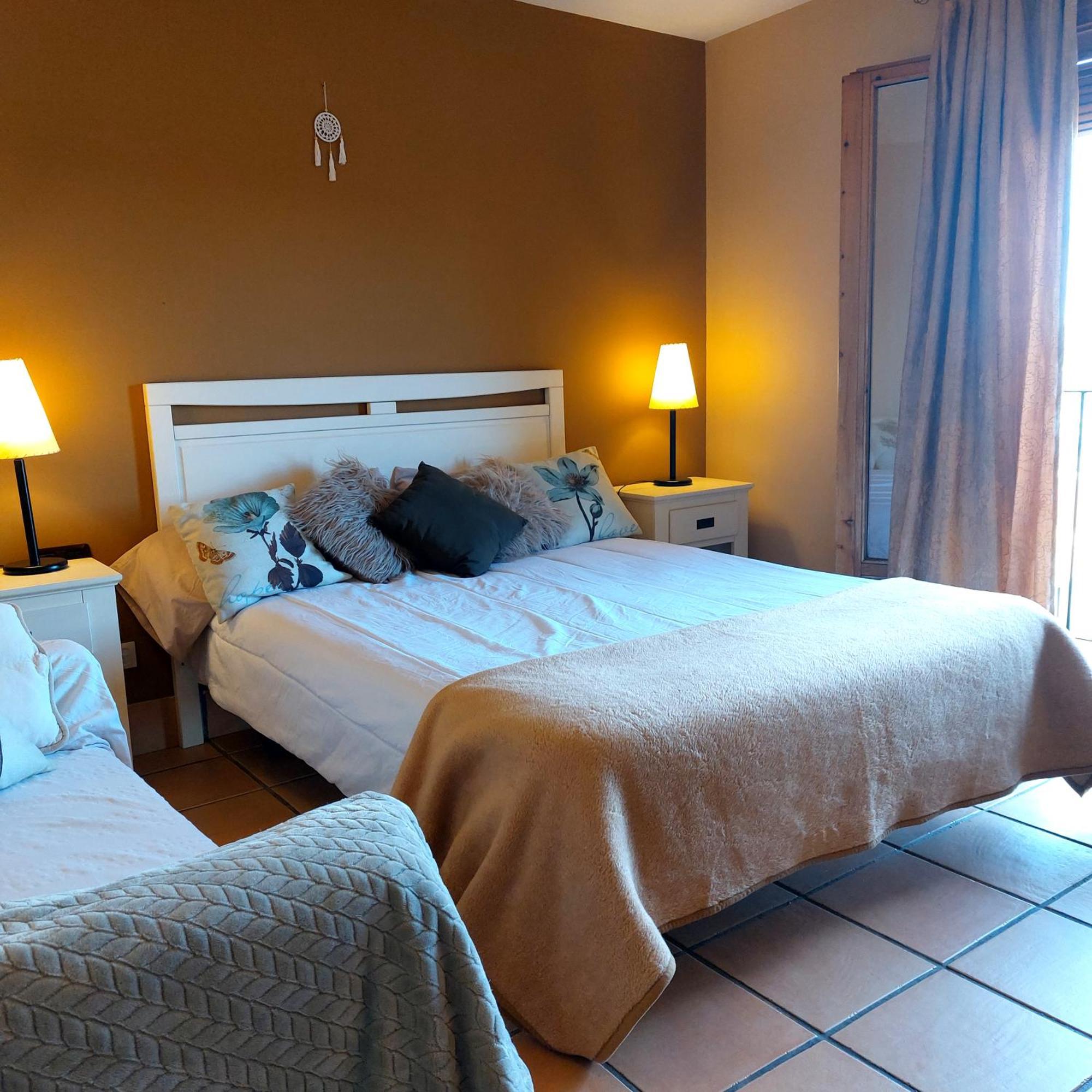 Hostal Tastavins Penarroya De Tastavins Екстер'єр фото