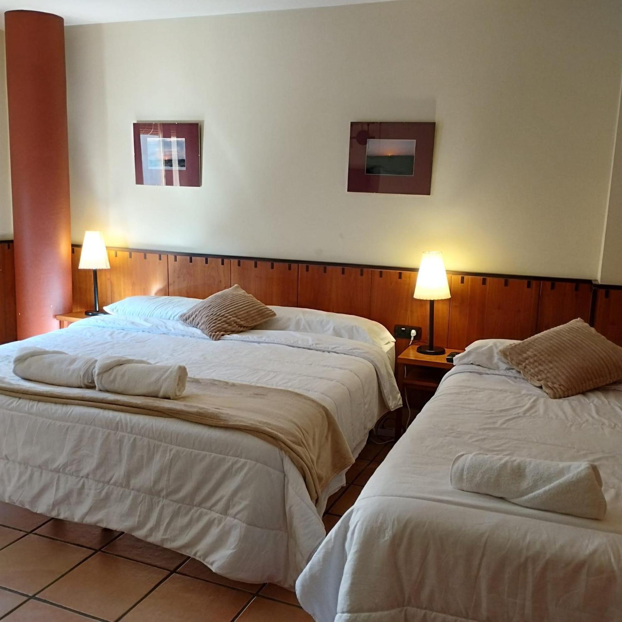 Hostal Tastavins Penarroya De Tastavins Екстер'єр фото