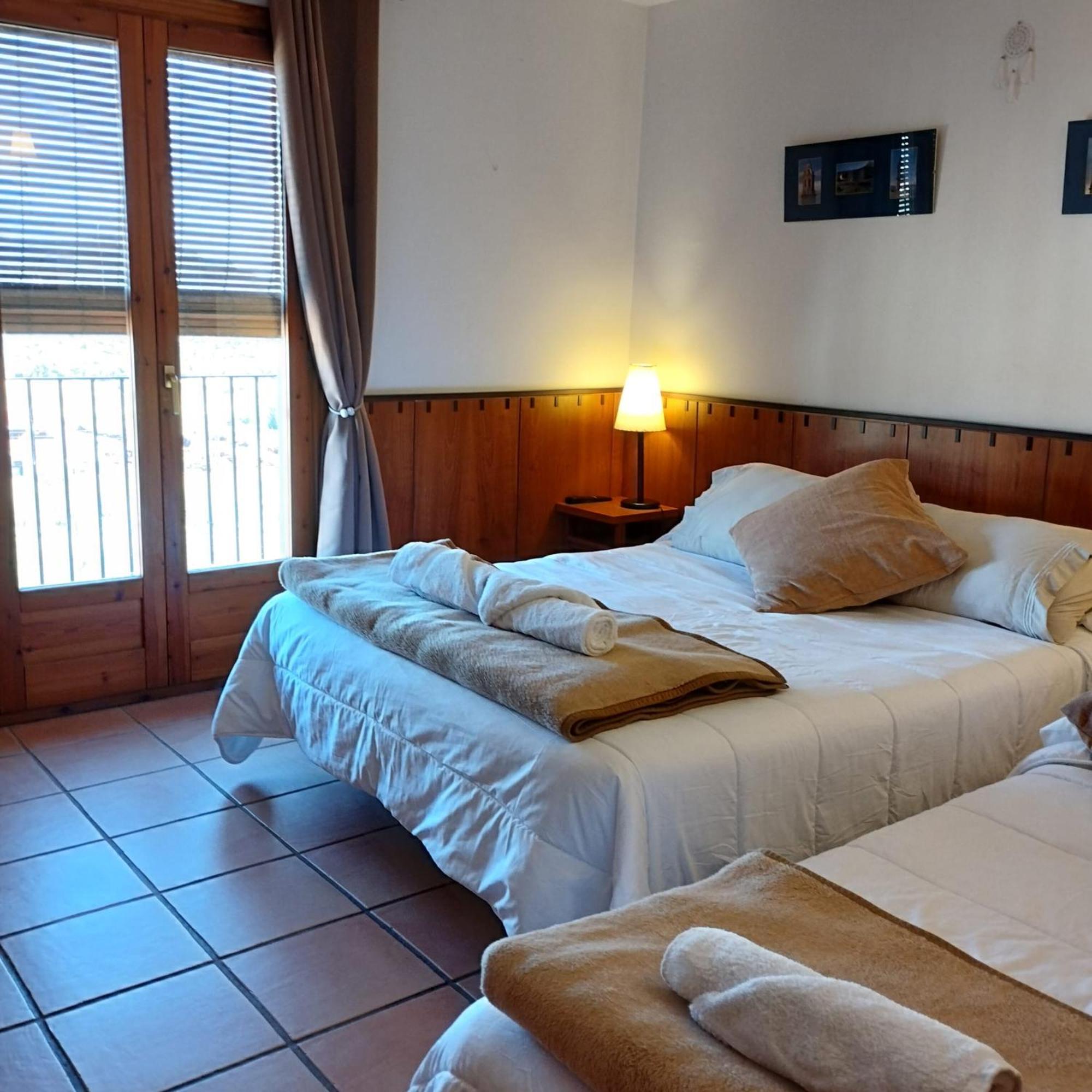 Hostal Tastavins Penarroya De Tastavins Екстер'єр фото