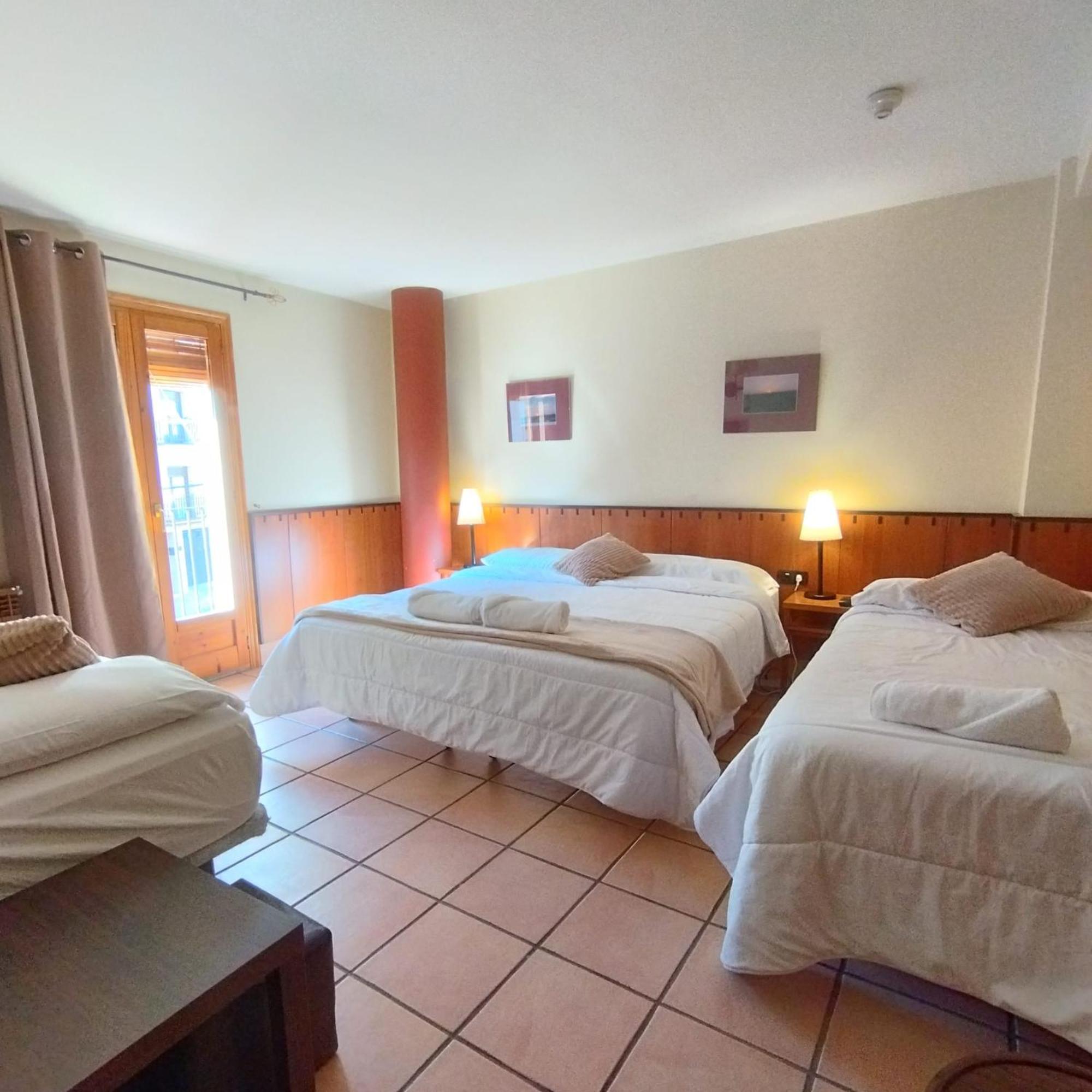 Hostal Tastavins Penarroya De Tastavins Екстер'єр фото