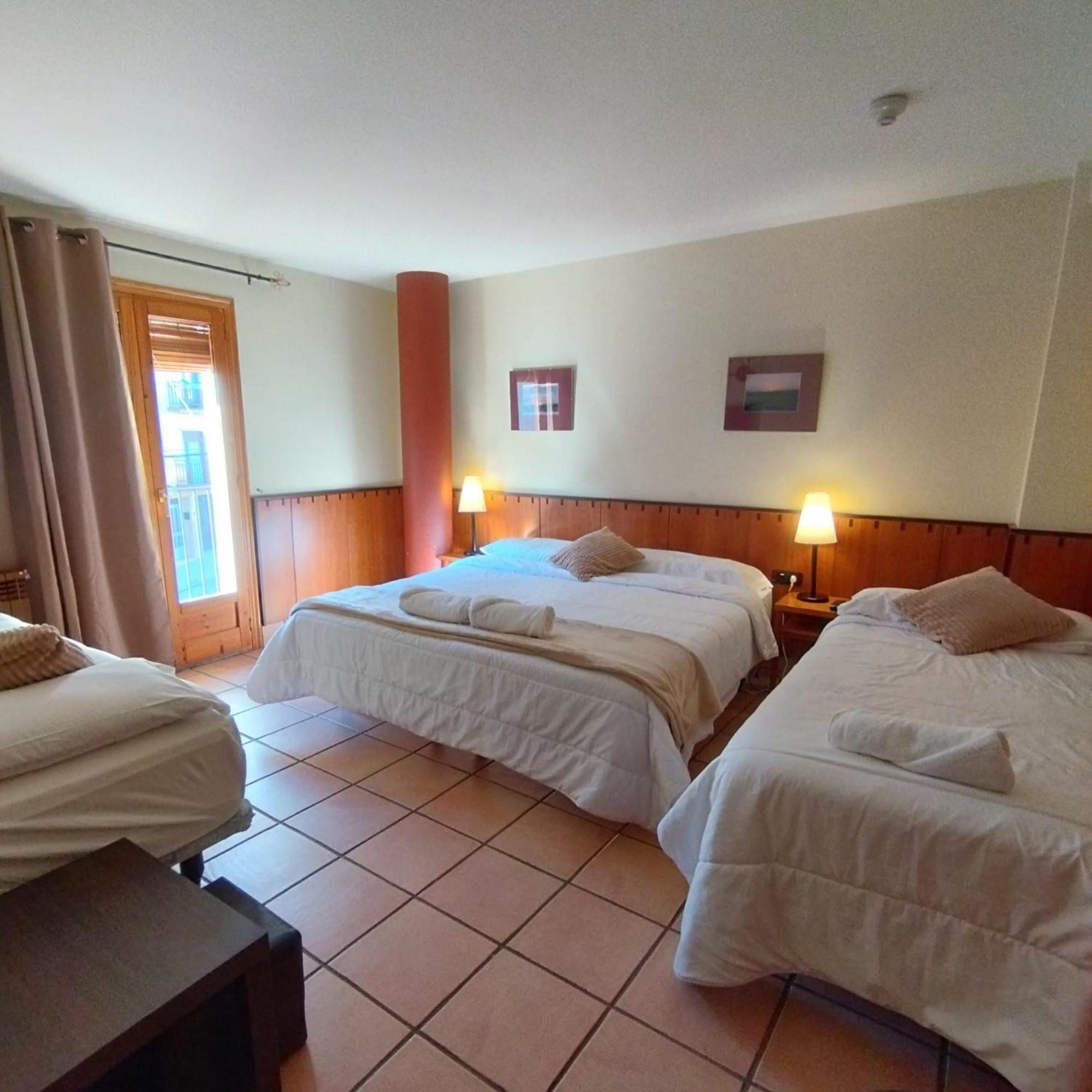 Hostal Tastavins Penarroya De Tastavins Екстер'єр фото