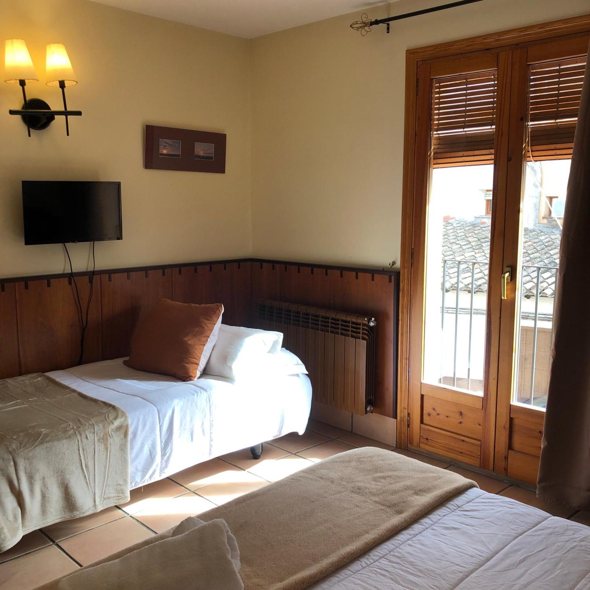 Hostal Tastavins Penarroya De Tastavins Екстер'єр фото