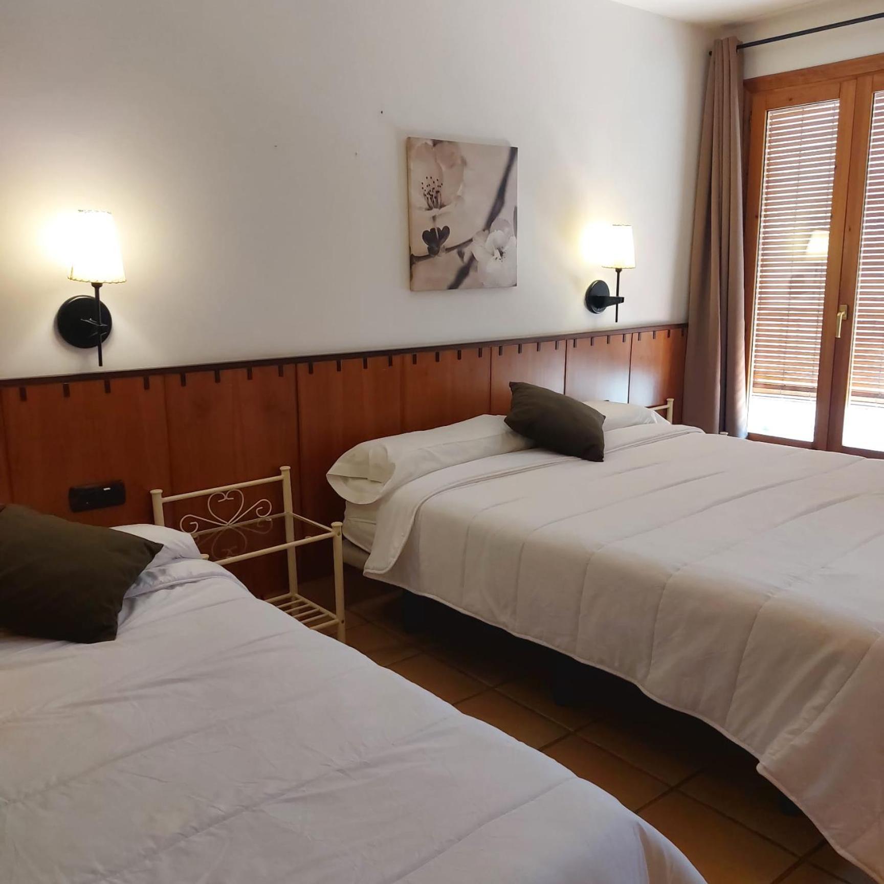 Hostal Tastavins Penarroya De Tastavins Екстер'єр фото