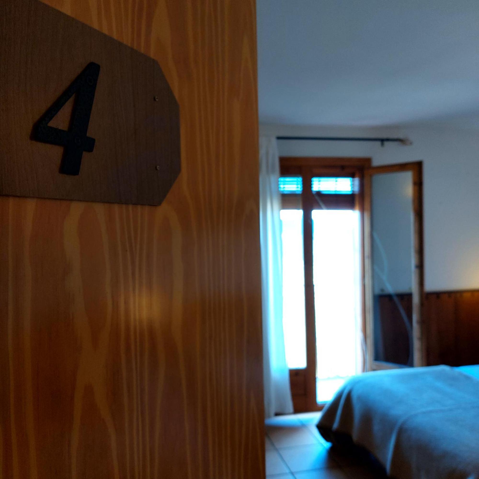 Hostal Tastavins Penarroya De Tastavins Номер фото