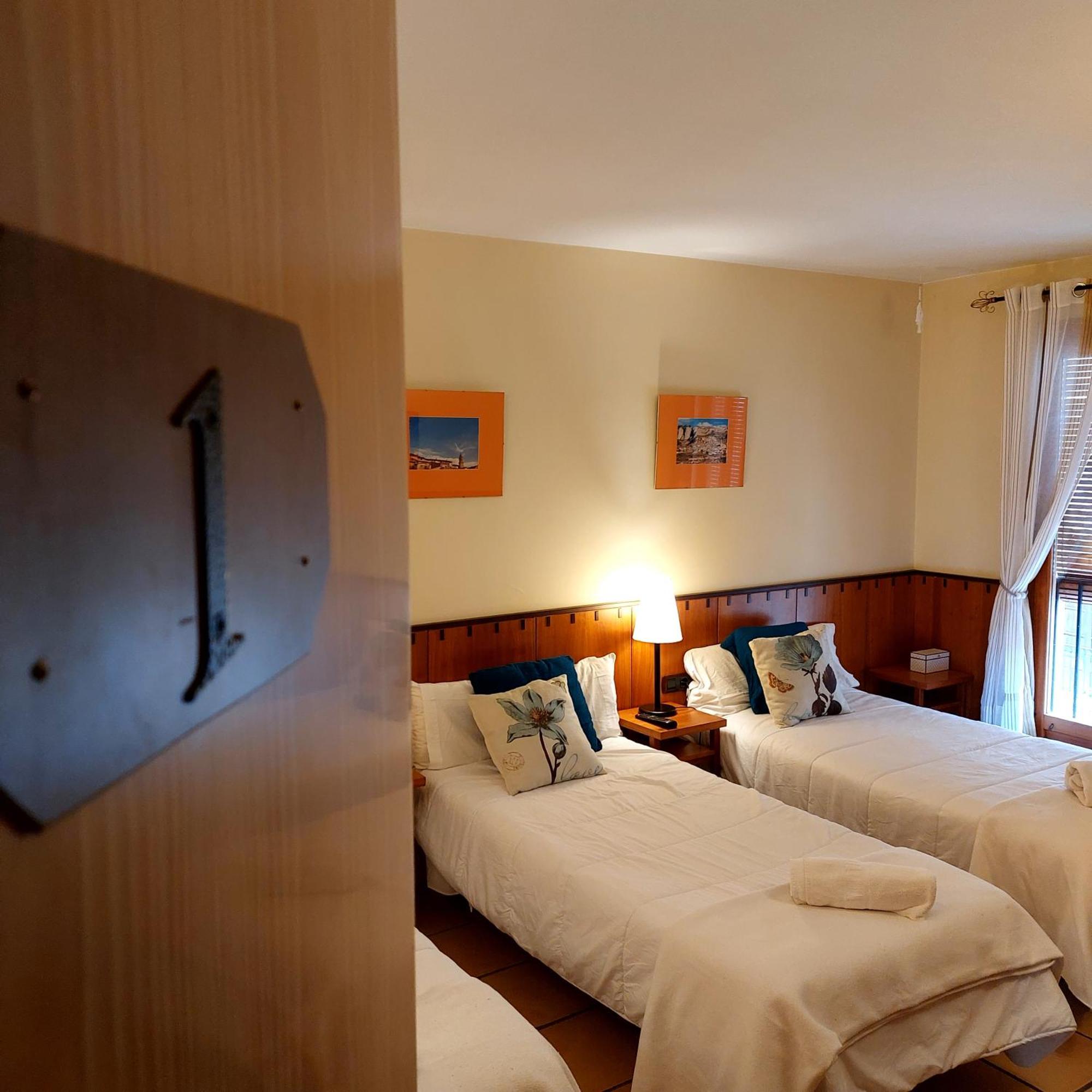 Hostal Tastavins Penarroya De Tastavins Номер фото
