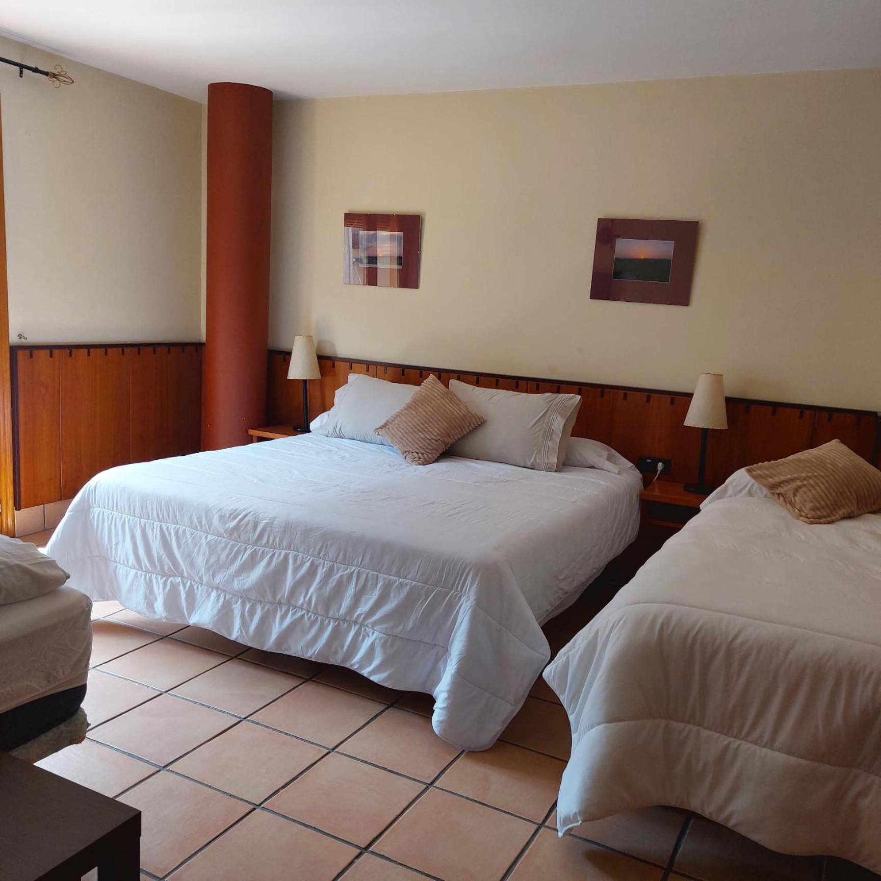 Hostal Tastavins Penarroya De Tastavins Екстер'єр фото