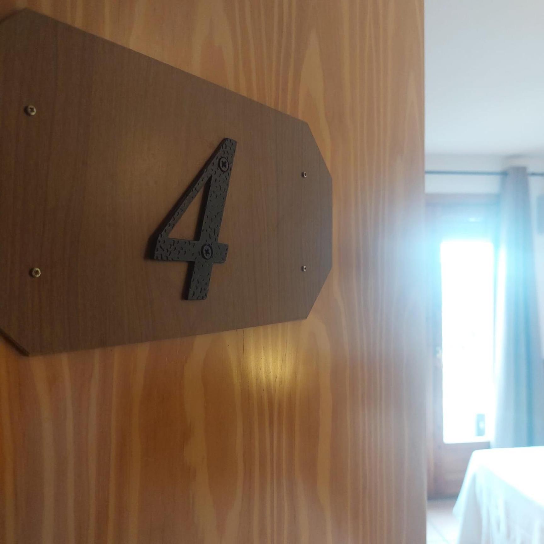 Hostal Tastavins Penarroya De Tastavins Екстер'єр фото