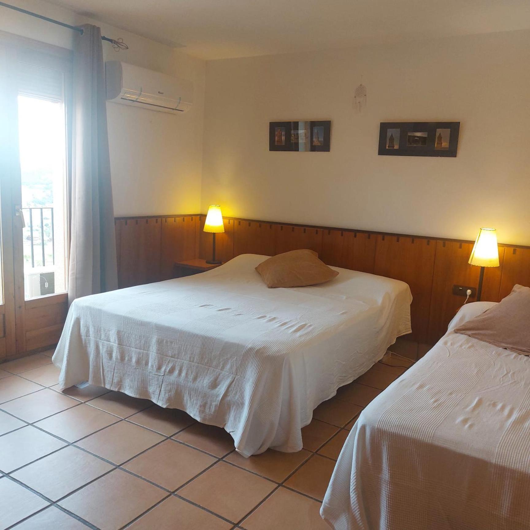 Hostal Tastavins Penarroya De Tastavins Екстер'єр фото