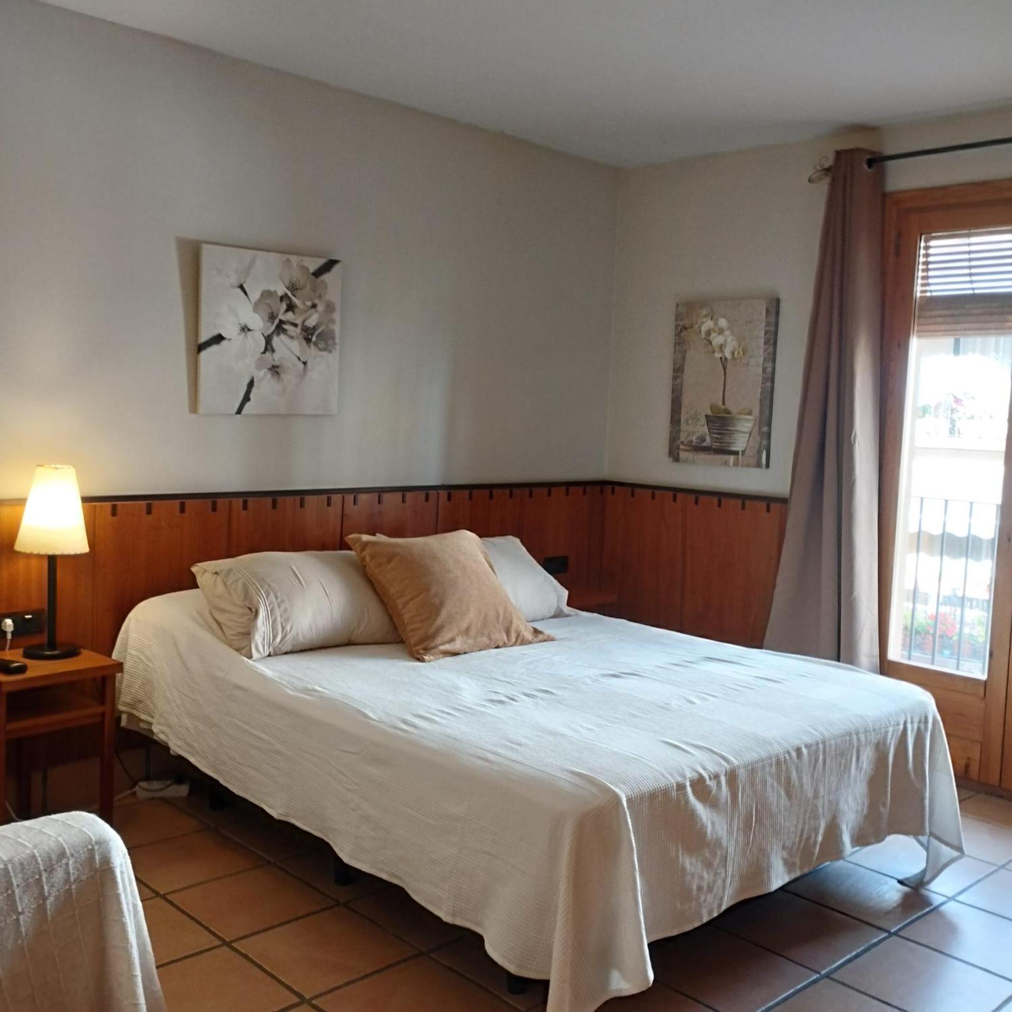 Hostal Tastavins Penarroya De Tastavins Екстер'єр фото
