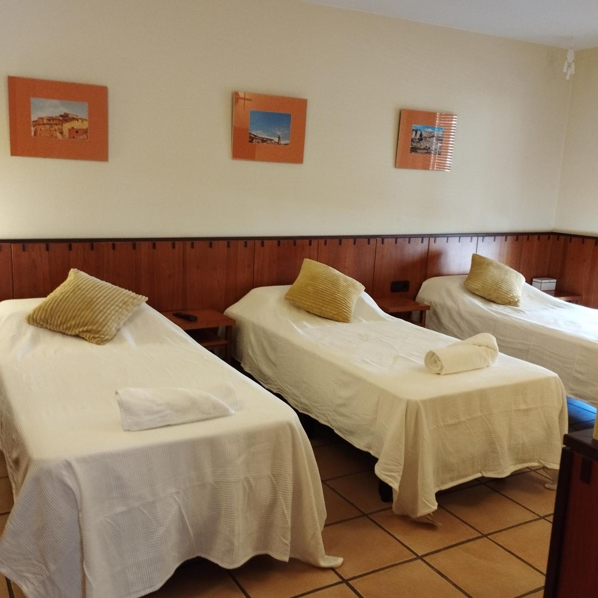 Hostal Tastavins Penarroya De Tastavins Екстер'єр фото